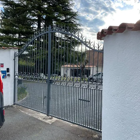 Maison Perigoudine 別荘